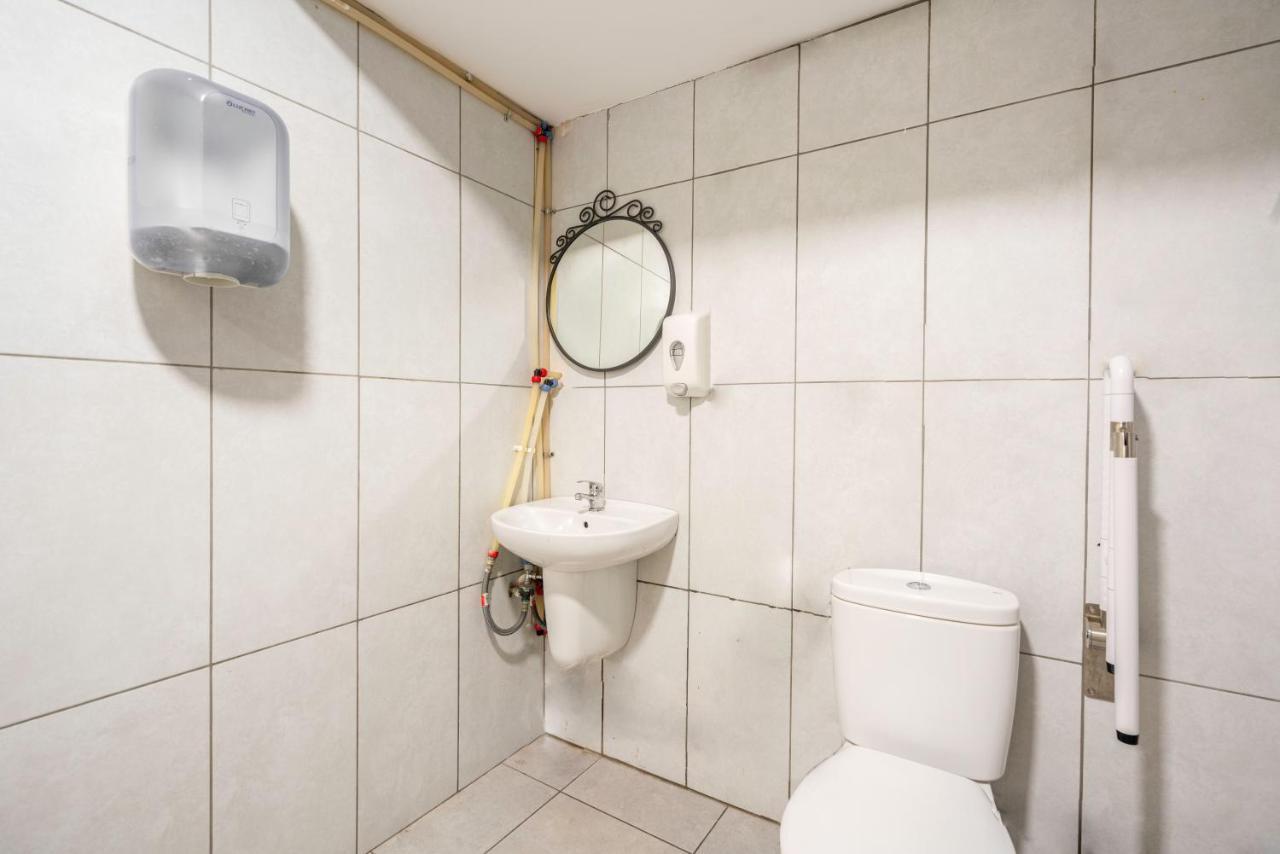 Bed in 4-Bed Mixed Dormitory Room with Private Bathroom,1366007609:JPEG